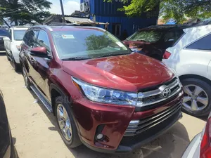 Toyota Highlander Limited V6 4x2 (3.5L 6cyl 6A) 2016 Red