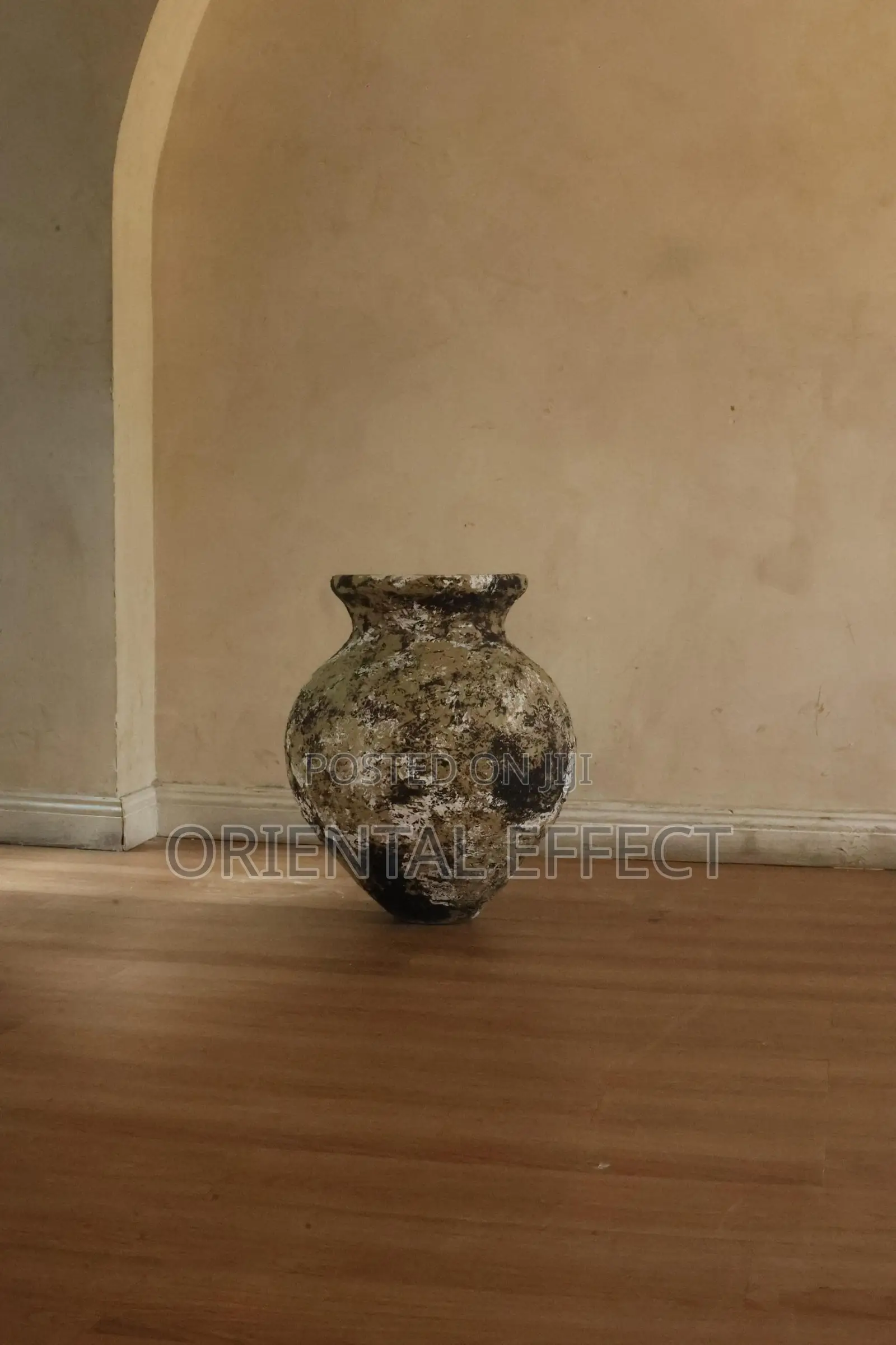 Aradel Pot (Sage Green Rustic)