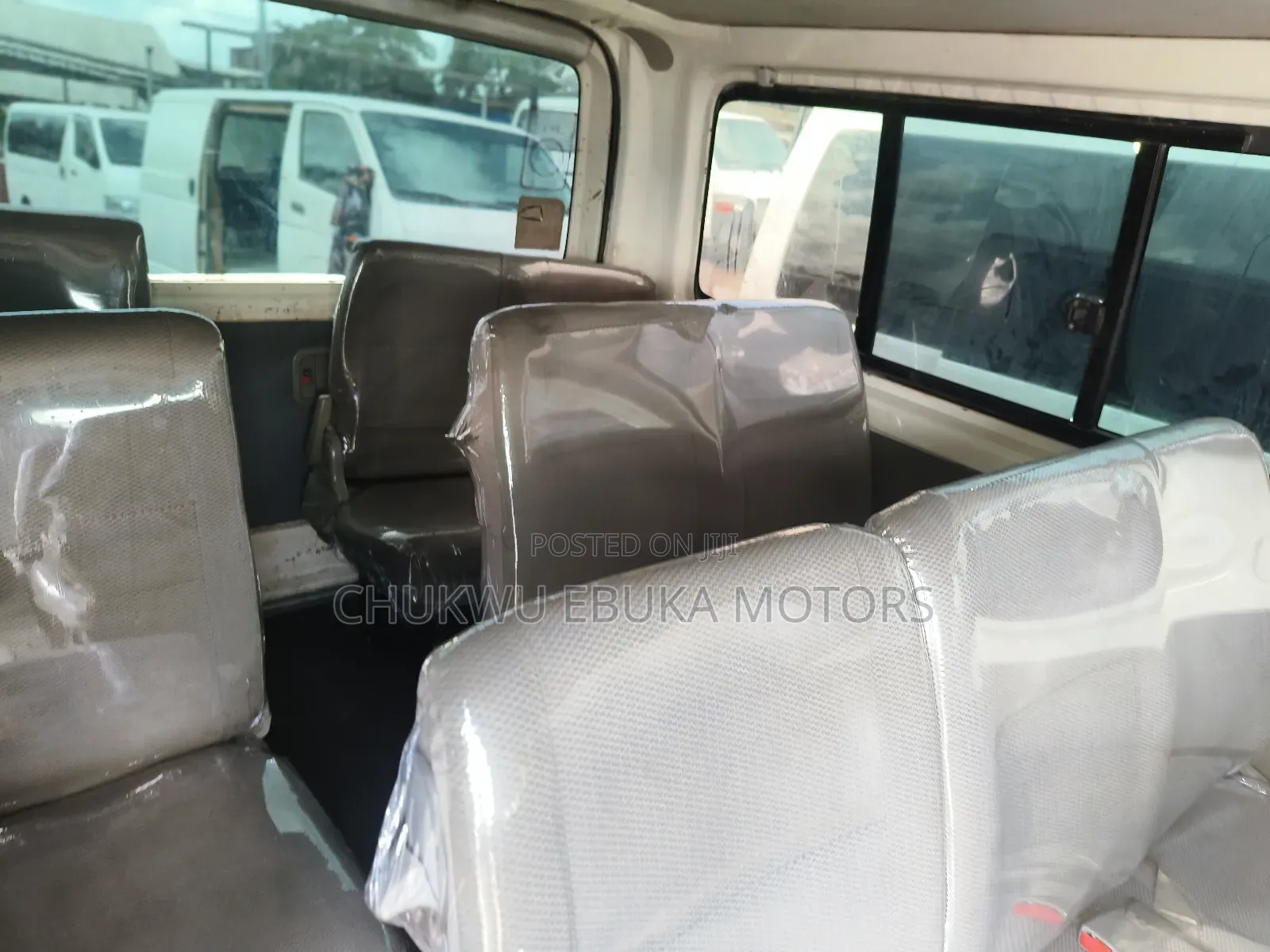 Toyota HiAce 2012 White