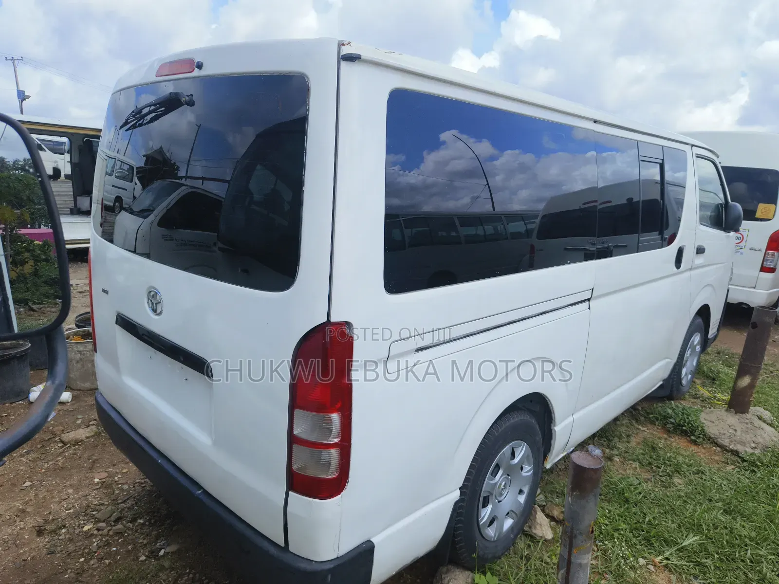 Toyota HiAce 2012 White