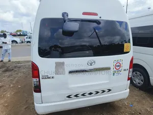 Toyota Grand HiAce 2015 White
