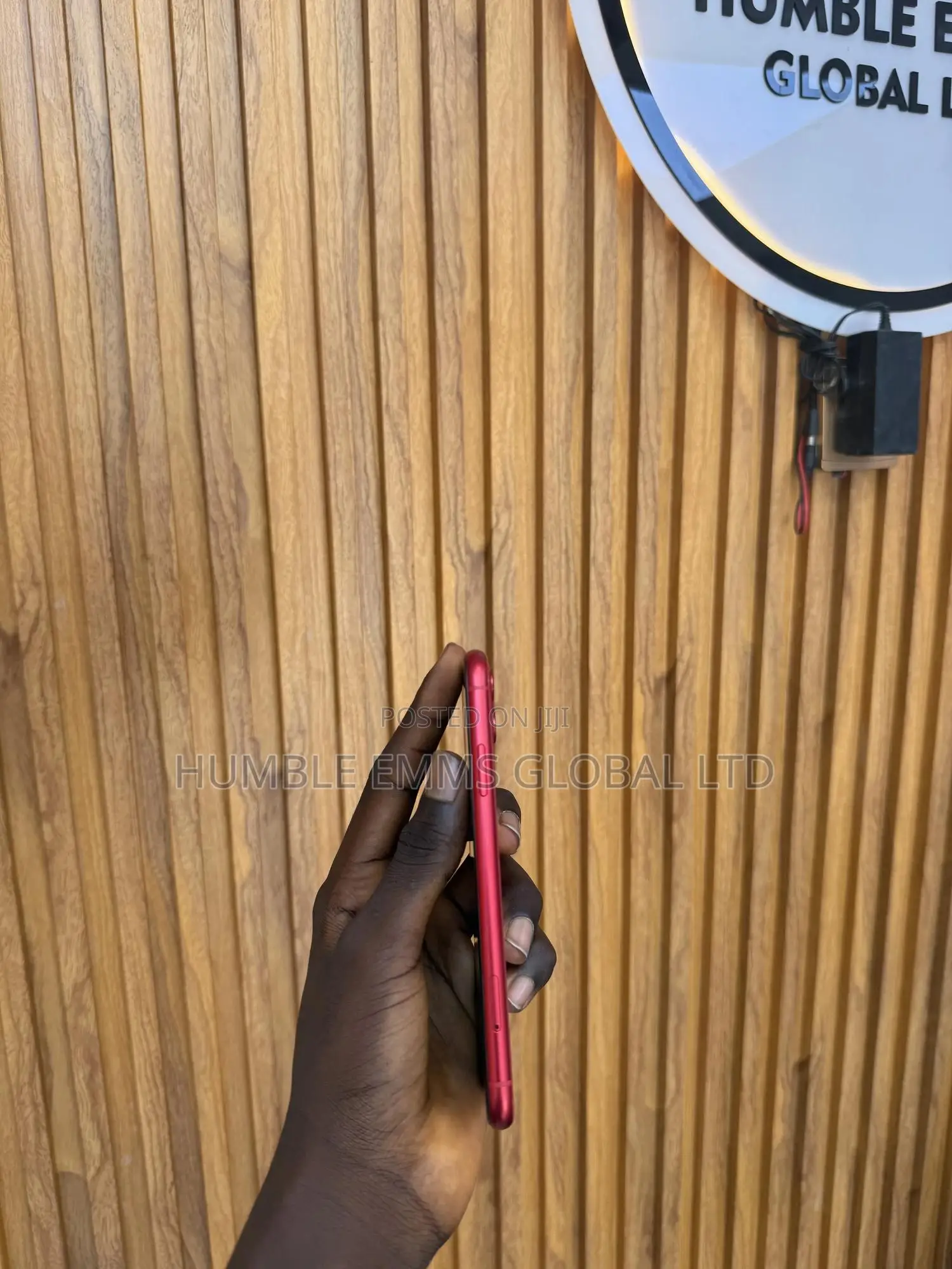 New Apple iPhone 11 64 GB Red