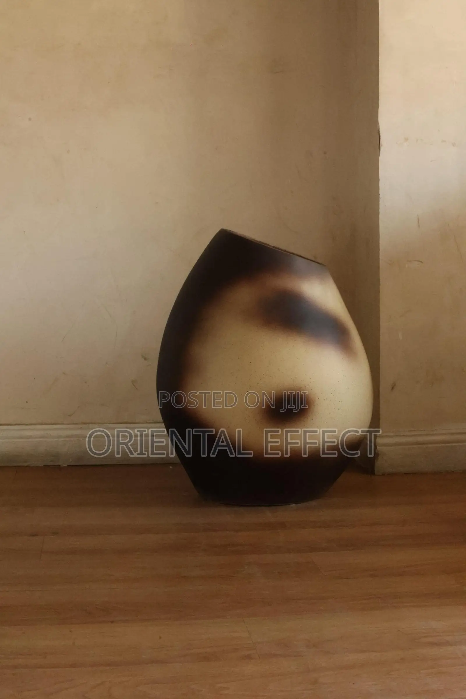 Mango Pot (Smoked Granite)