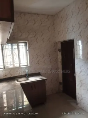 2bdrm Block of Flats in Omachi Estate,, Port-Harcourt for rent