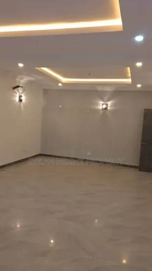 5bdrm Duplex in Apo for rent