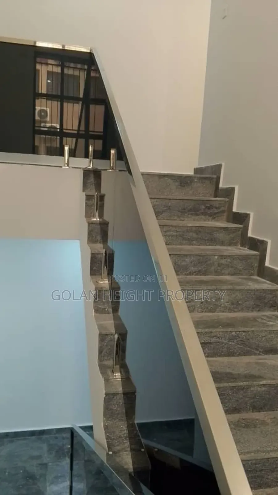 5bdrm Duplex in Apo for rent