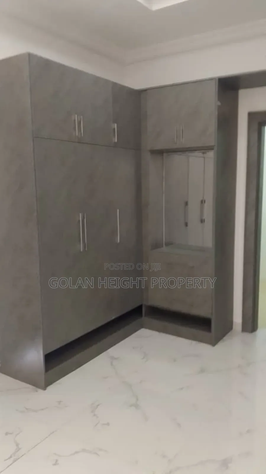 5bdrm Duplex in Apo for rent