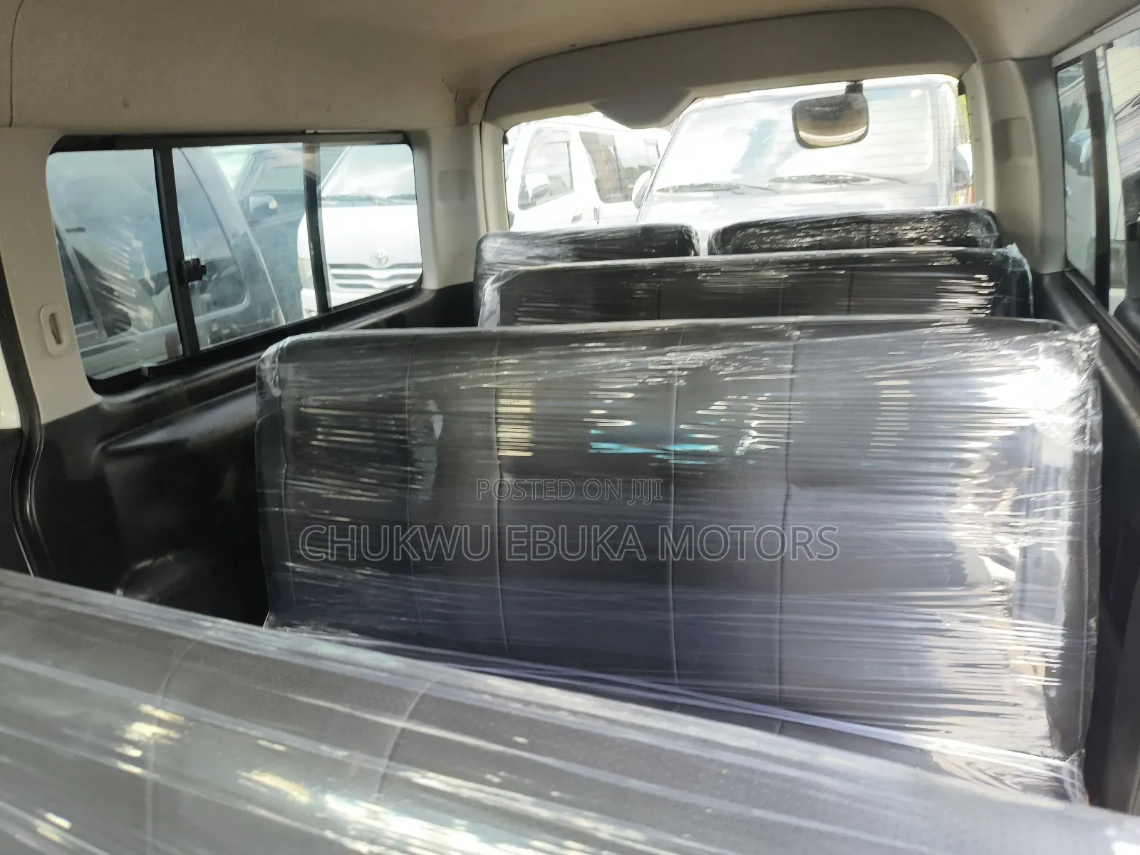 Toyota Grand HiAce 2014 White