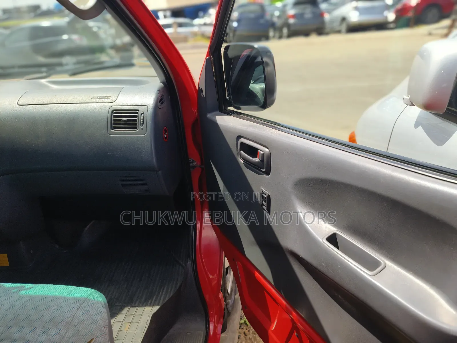 Toyota HiAce 2004 Red