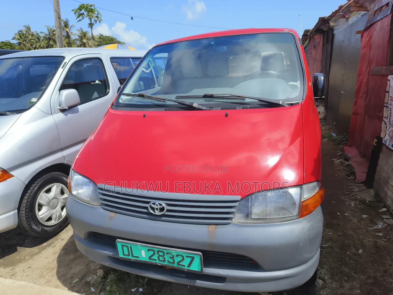 Toyota HiAce 2004 Red