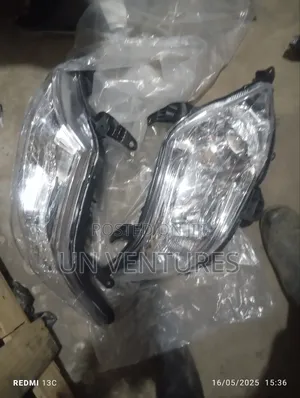 Head Light Toyota Fortuner 012