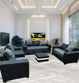 Standard Couches of 7 Seaters Sofa Chairs With Puffy Table