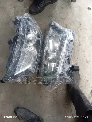 Head Light Ford Ranger 2017