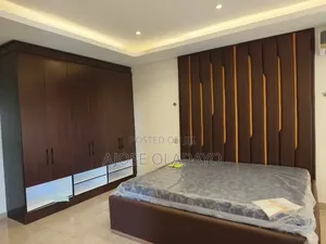 Walldrope and Bedframe