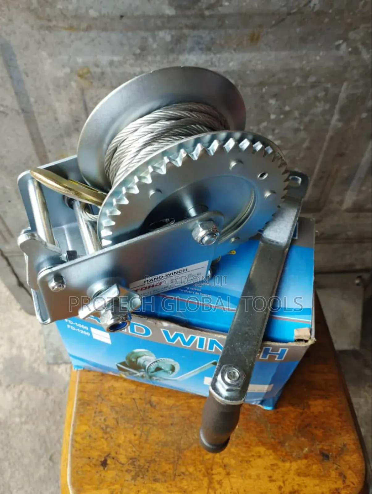 2000lb Hand Winch
