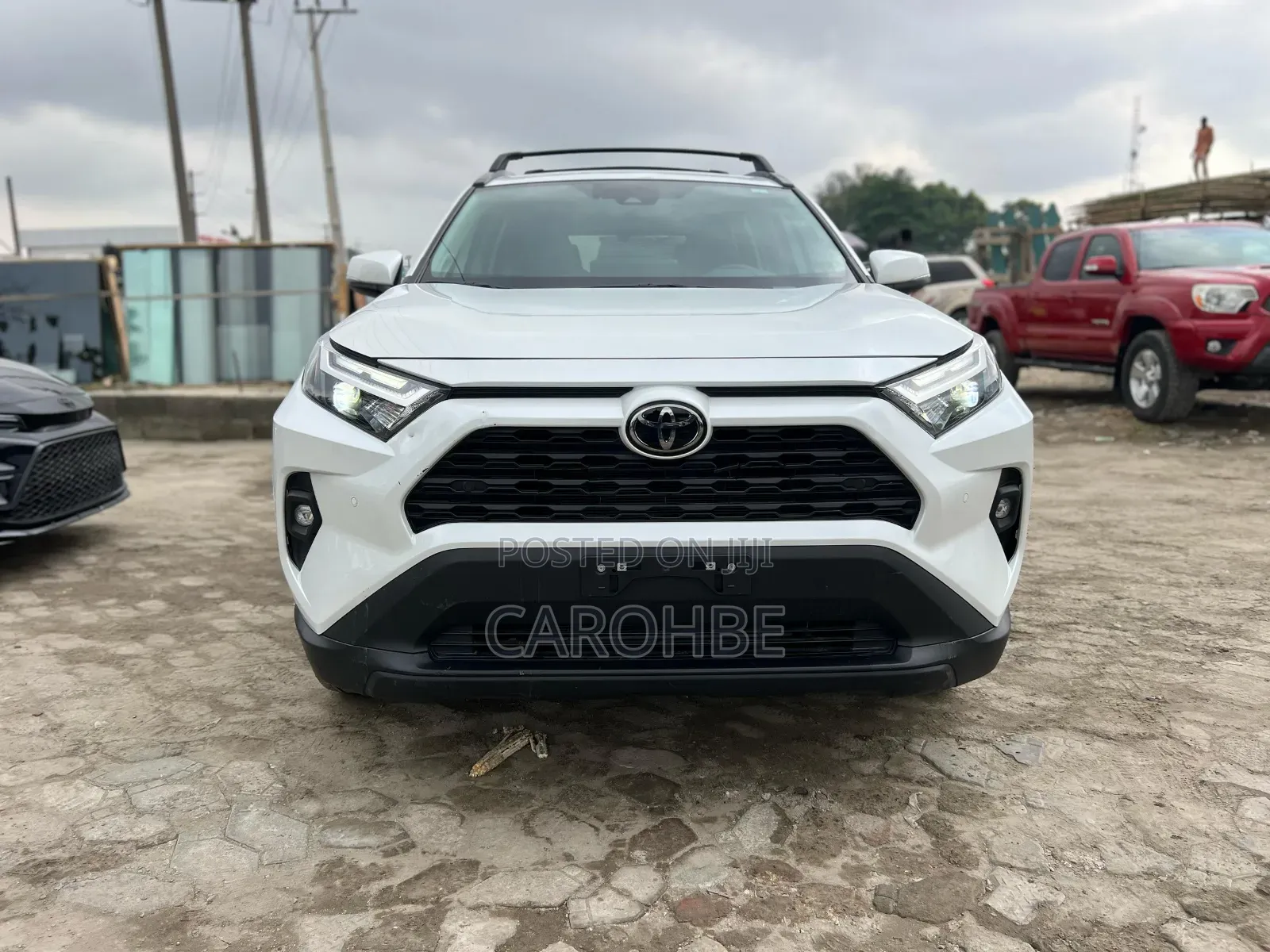 Toyota RAV4 2021 White