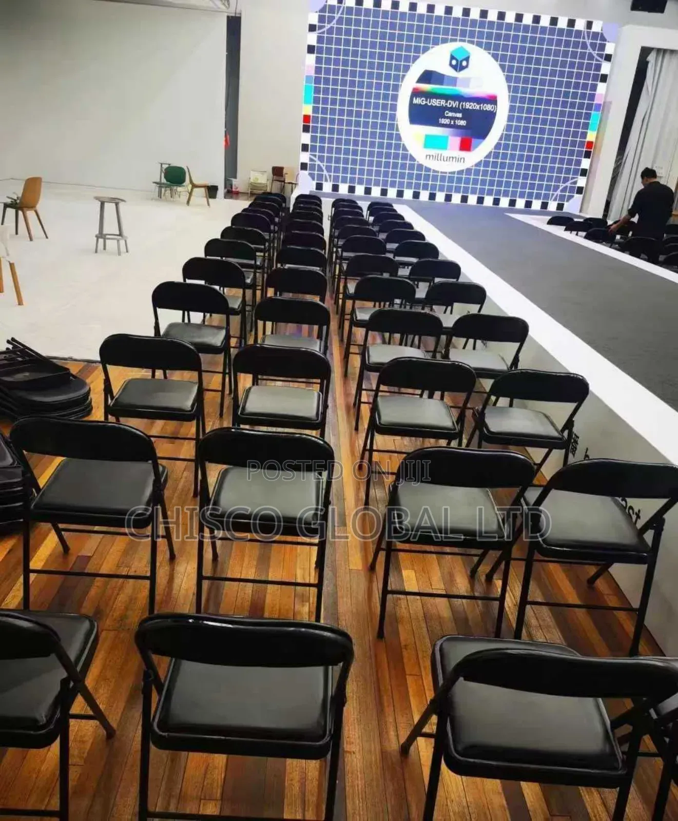 Foldable Leather Chairs {E095}