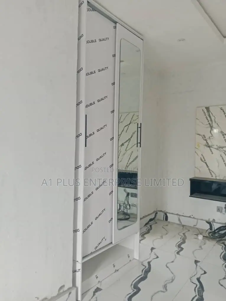 I Shape Sliding Wardrobe With Mirror