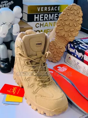 Uzmk Luxury Boots