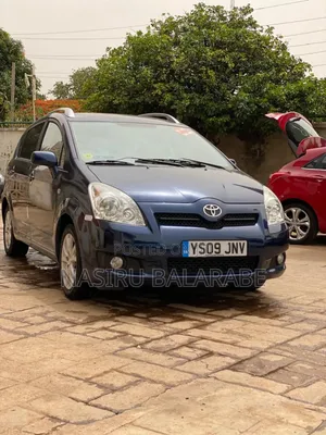 Toyota Corolla Verso 1.8 2009 Gray