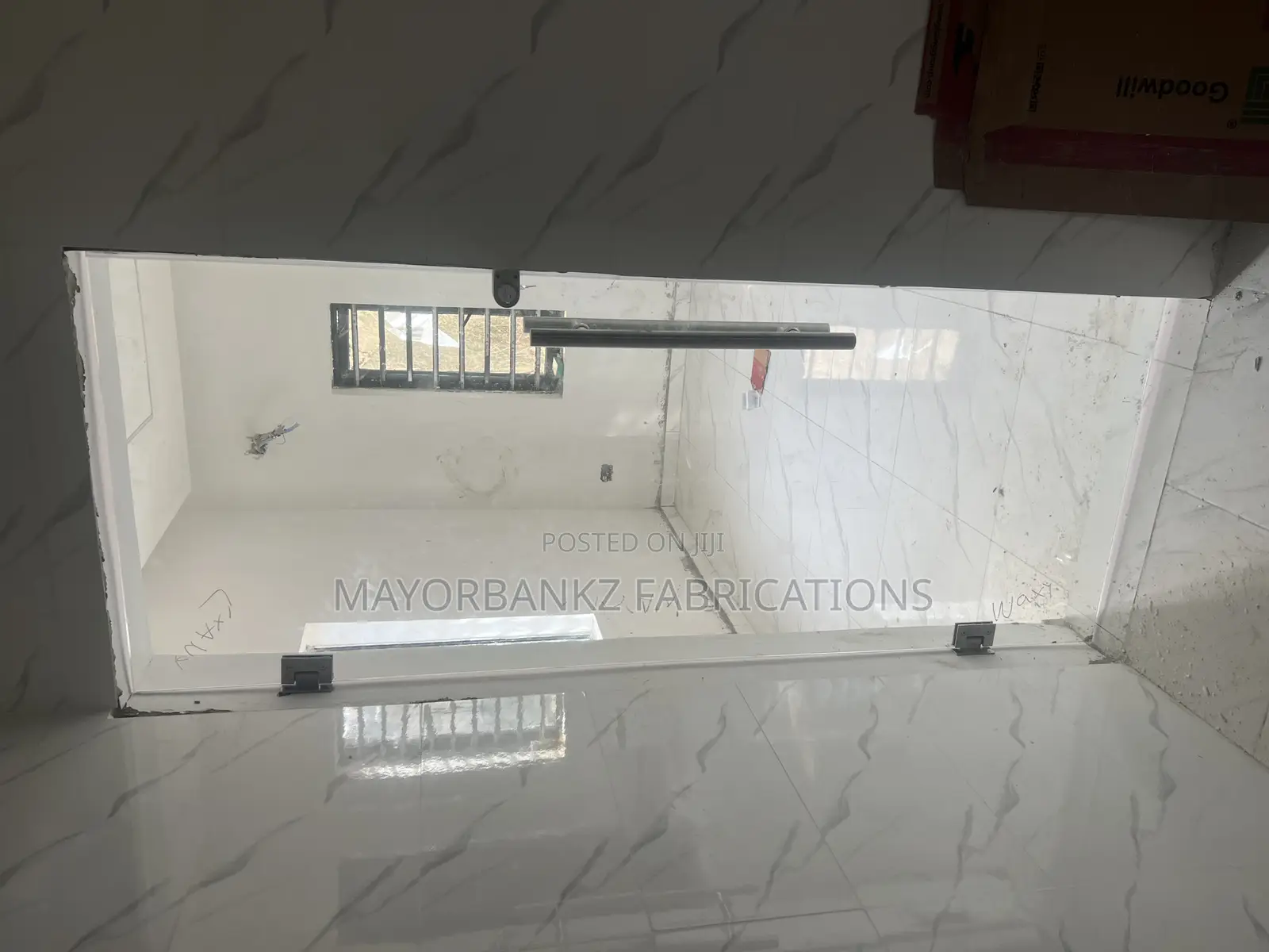 Frameless Entrance Door
