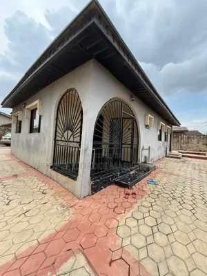 4bdrm Bungalow in Alagbado for sale