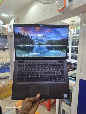 Laptop Dell Latitude 5300 16GB Intel Core I7 SSD 256GB