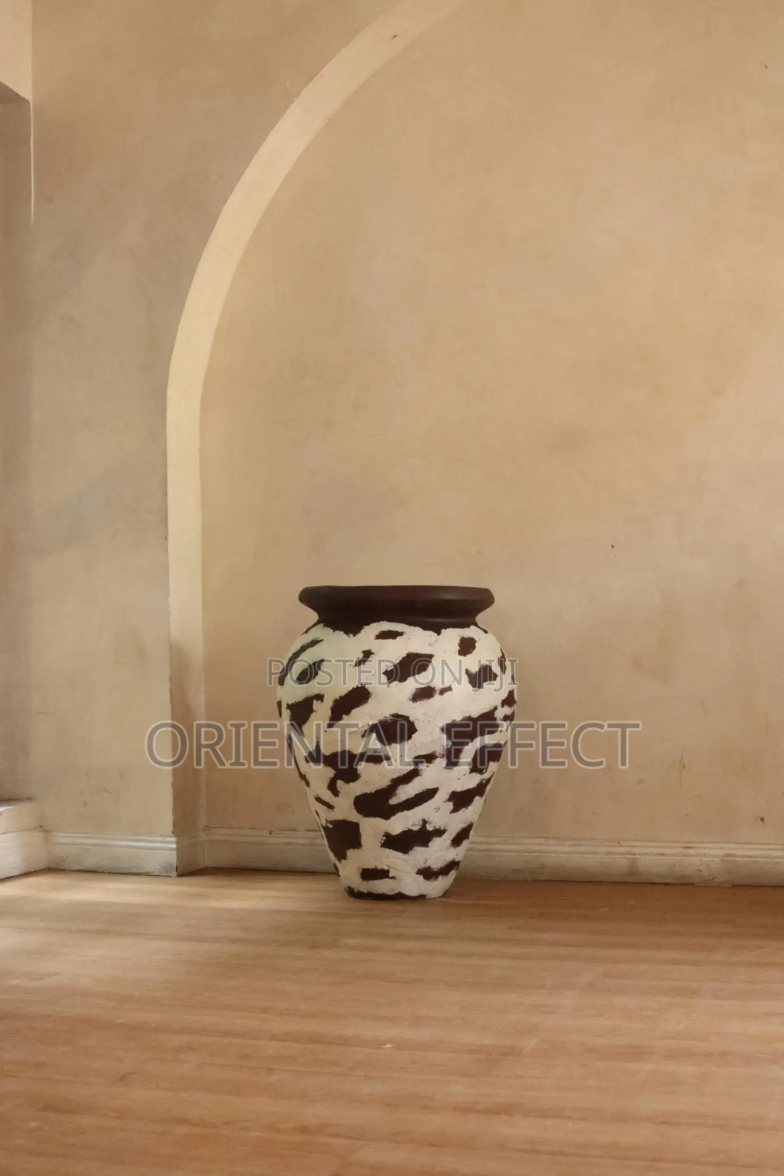 Odemis Pot (White Creed)