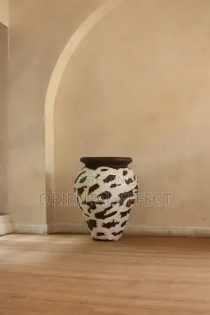 Odemis Pot (White Creed)