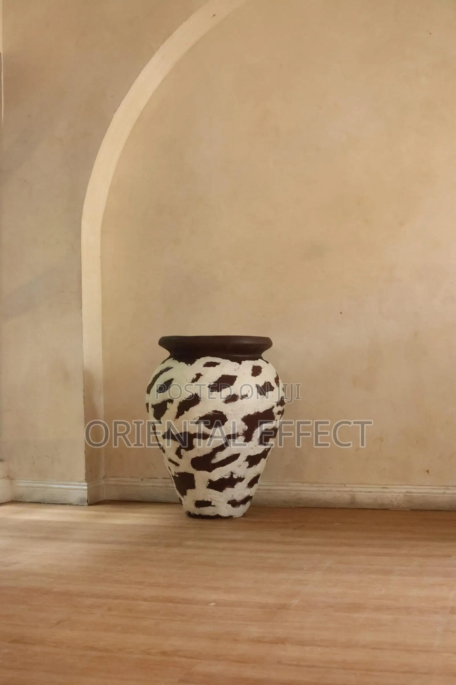 Odemis Pot (White Creed)