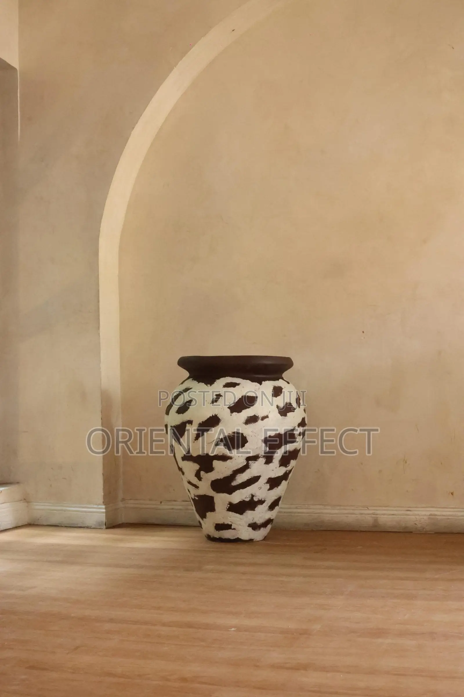 Odemis Pot (White Creed)