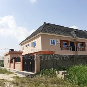 2bdrm Block of Flats in Coca Cola Estate, Obafemi-Owode for sale