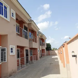 2bdrm Block of Flats in Coca Cola Estate, Obafemi-Owode for sale