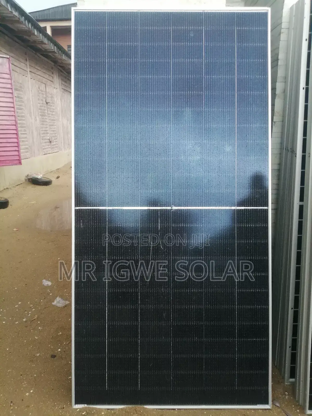Jinko 600 Watts Panel