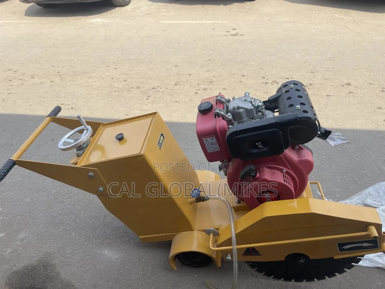 18” Asphalt Cutter