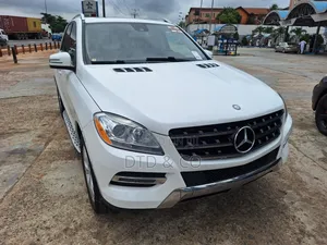 Mercedes-Benz M Class ML350 4MATIC 4dr SUV AWD (3.5L 6cyl 7A) 2015
