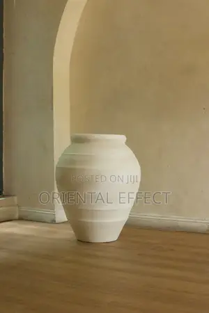 Oryvyn Pot (White Wash)
