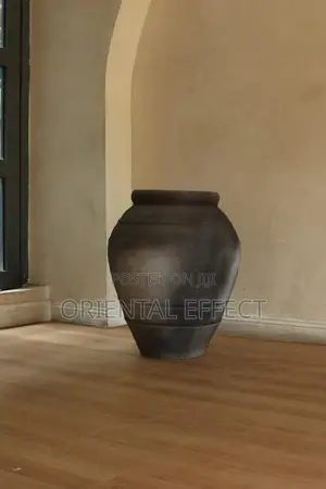 Oryvyn Pot (Black Wash)