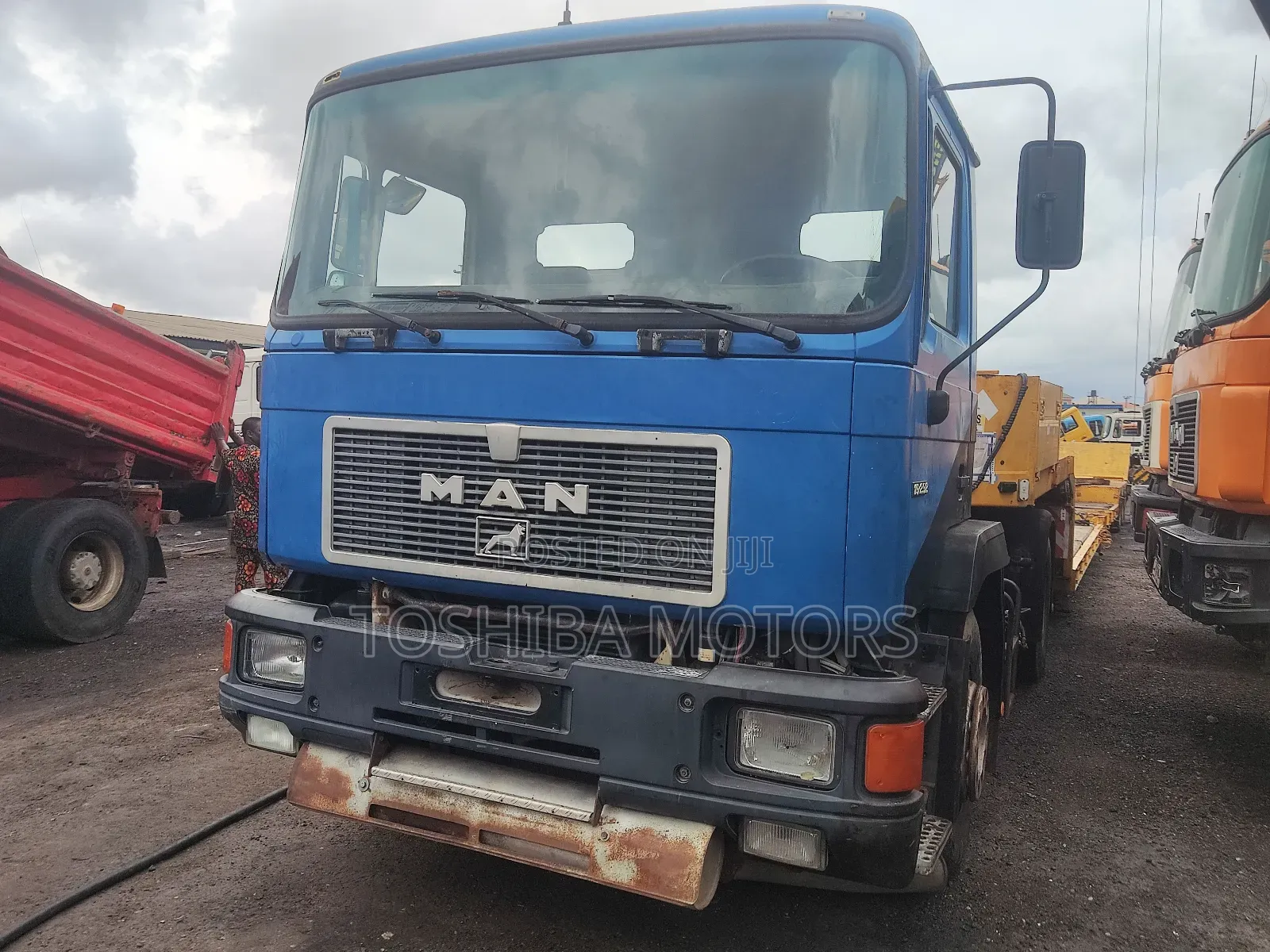 Low Bed Truck