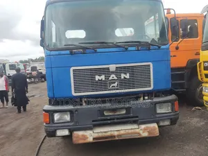 Low Bed Truck