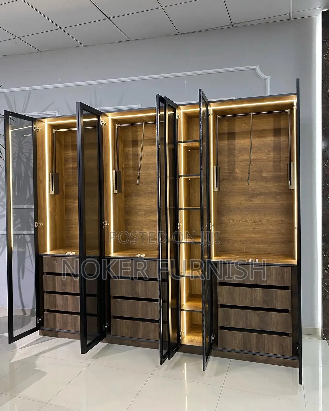 Closet Wardrobes With Light