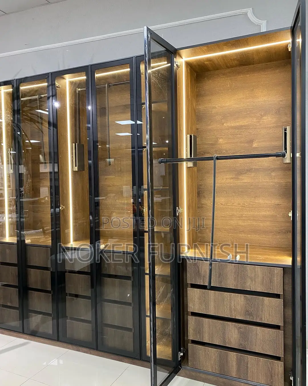 Closet Wardrobes With Light