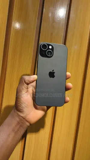 Apple iPhone 15 128 GB Gray