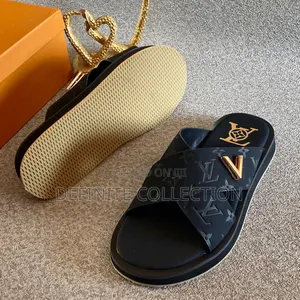 Original Louis Vuitton Slippers.