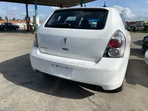 Pontiac Vibe 1.8L 2010 White
