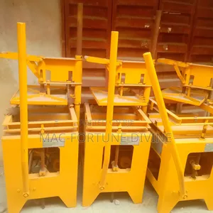 Original Electric Block Moulder With Interlocking Stone)