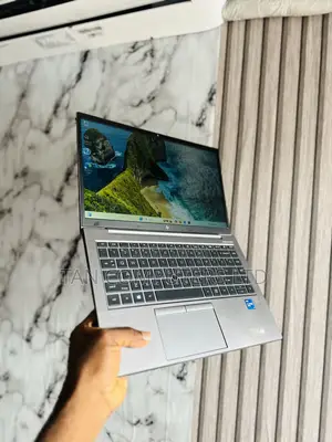 Laptop HP ZBook Firefly G8 16GB Intel Core i7 SSD 256GB