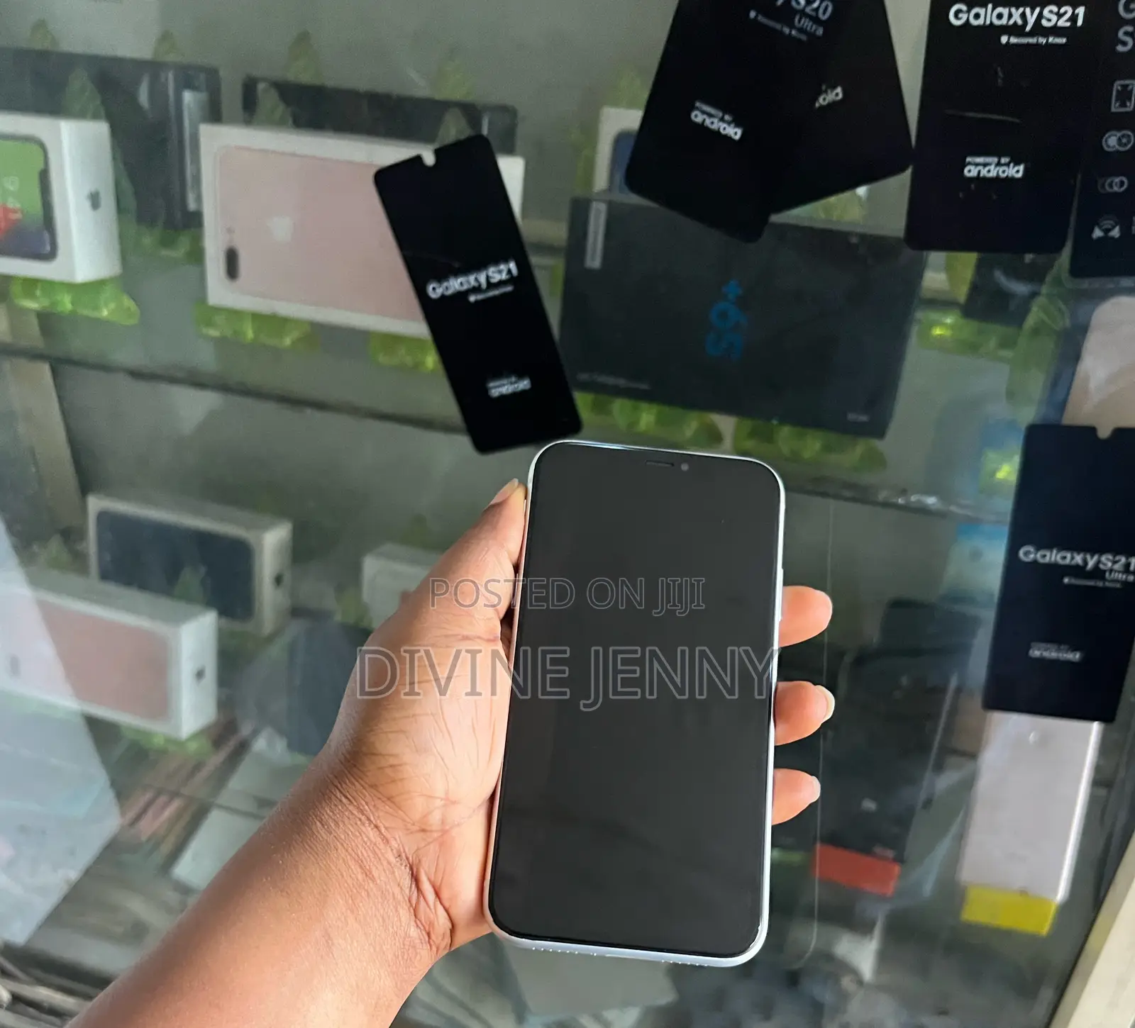 Apple iPhone XR 64 GB White