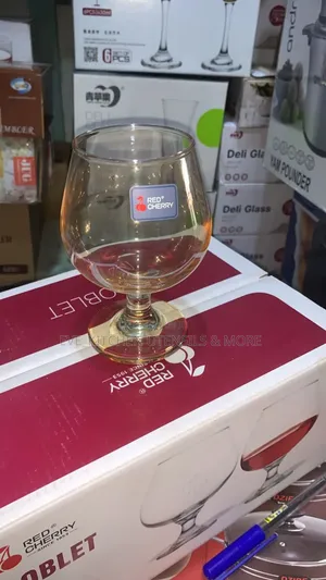 Short Wine Semi-Golden Glass