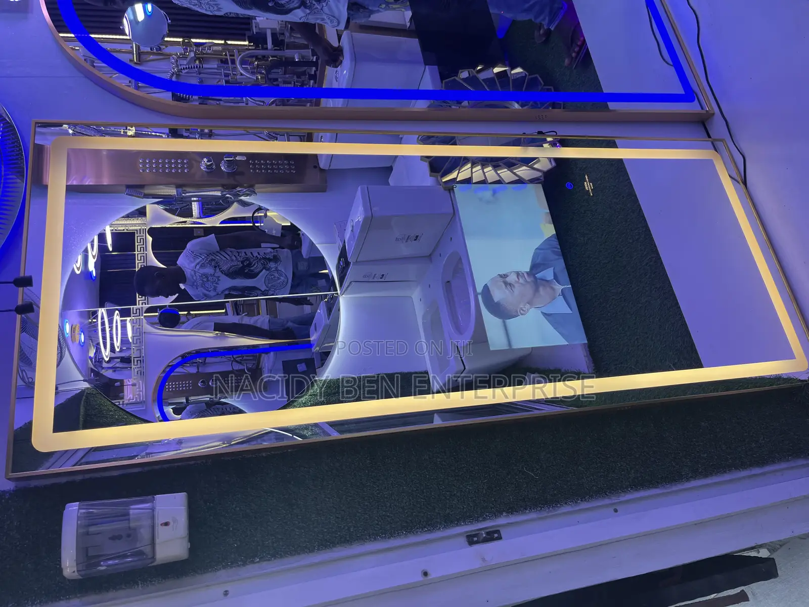 Led Mirrow With Television